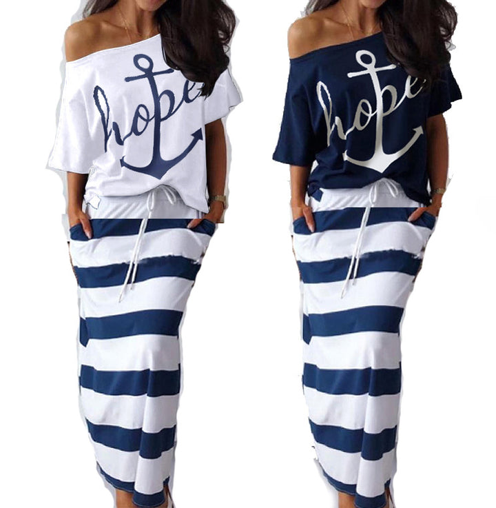 Tenue de plage élégante pour femmes avec top à épaules dénudées et jupe à longueur de hanches Chic & Stil