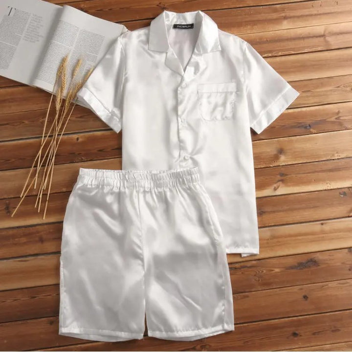 Women's satin pajama set with shorts and elegant collar Lune London