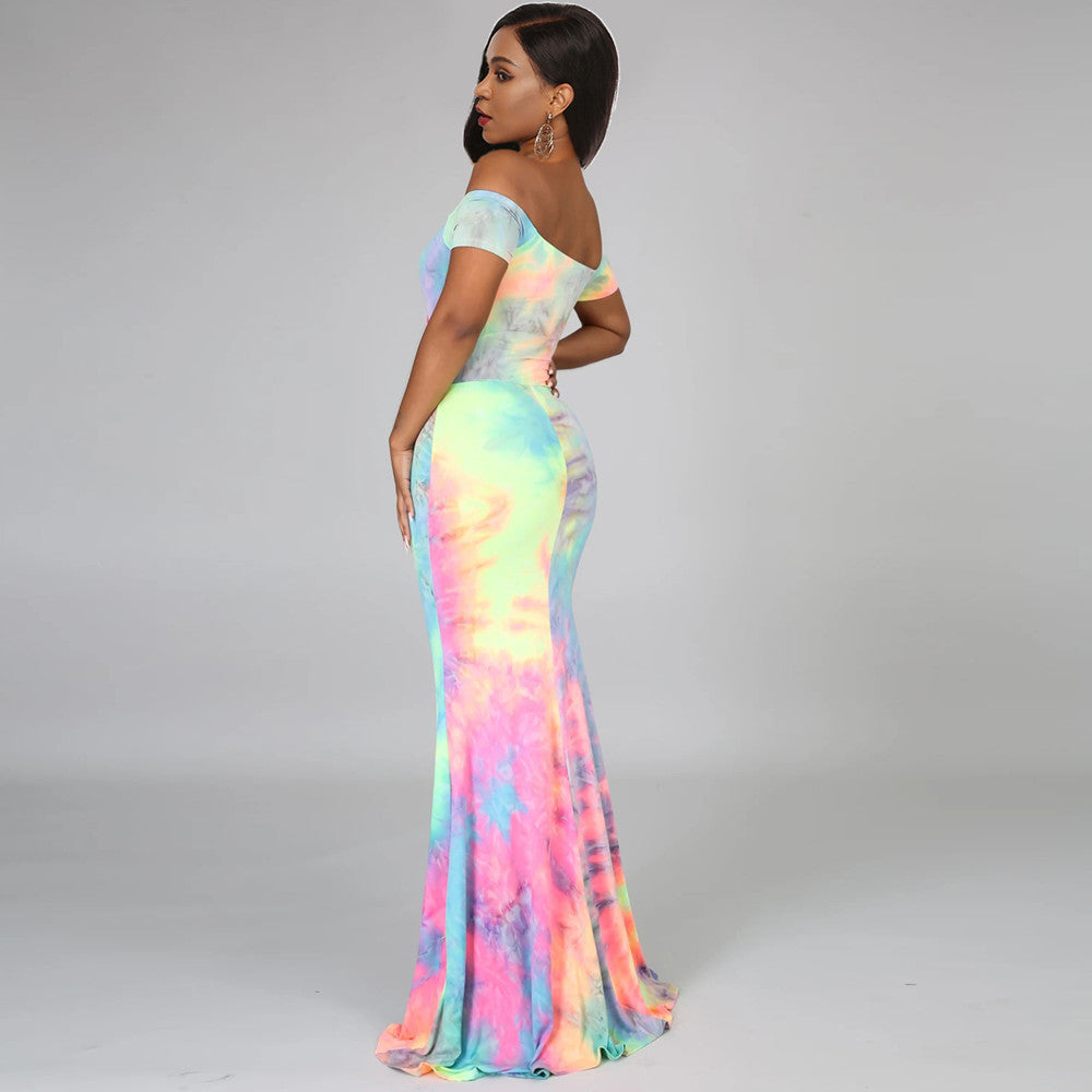 Women's maxi dress with off-shoulders and trendy neckline Lune London