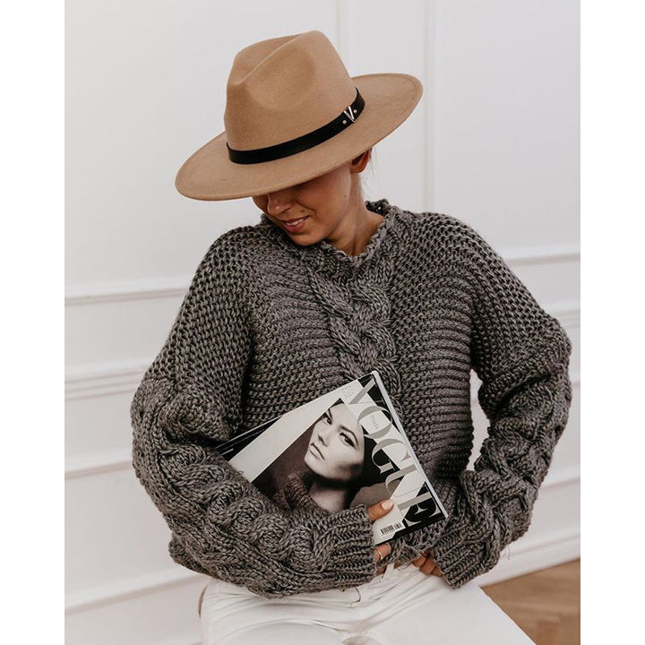 Ladies large knitted sweater with cable pattern Lune London