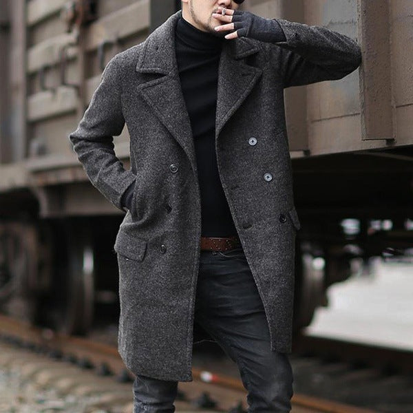 Elegant wool coat for men with double-breasted closure and practical pockets Lune London