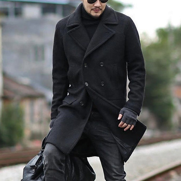 Elegant wool coat for men with double-breasted closure and practical pockets Lune London