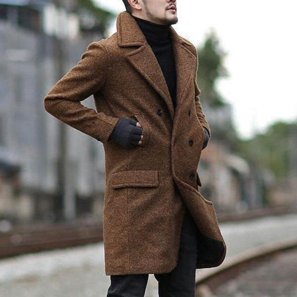 Elegant wool coat for men with double-breasted closure and practical pockets Lune London