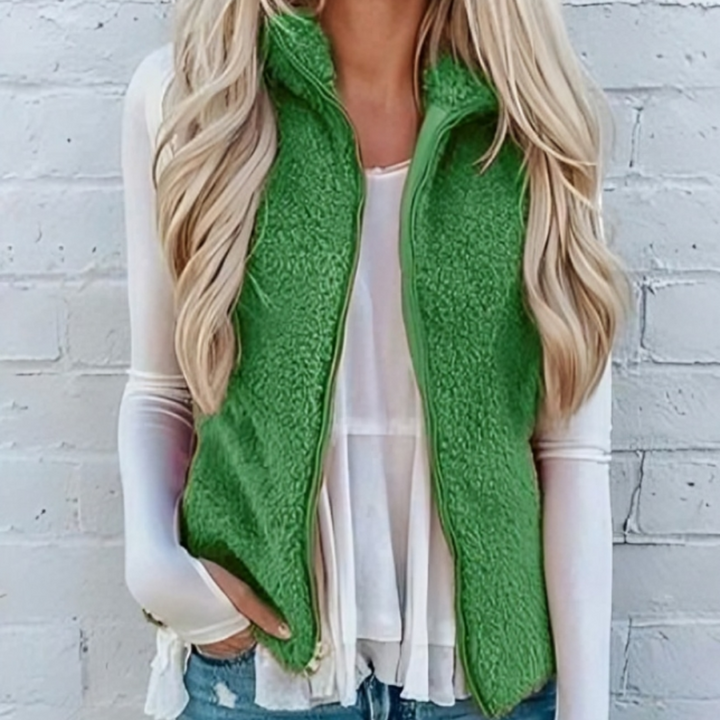 Lune London | Lightweight, cozy fleece vest for layering
