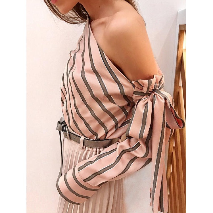 Woman Striped off-shoulder top with tie Lune London