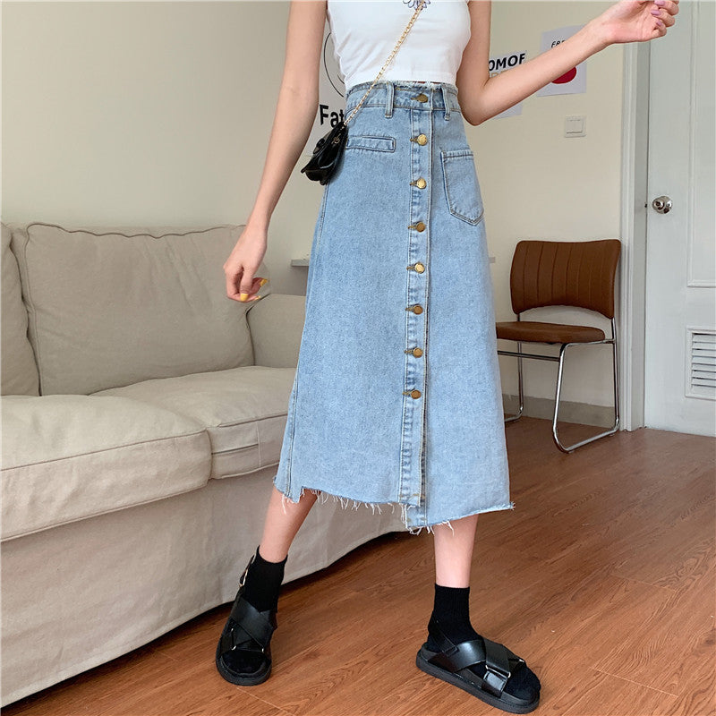 Jupe longue en denim pour femmes avec patte de boutonnage et franges Chic & Stil