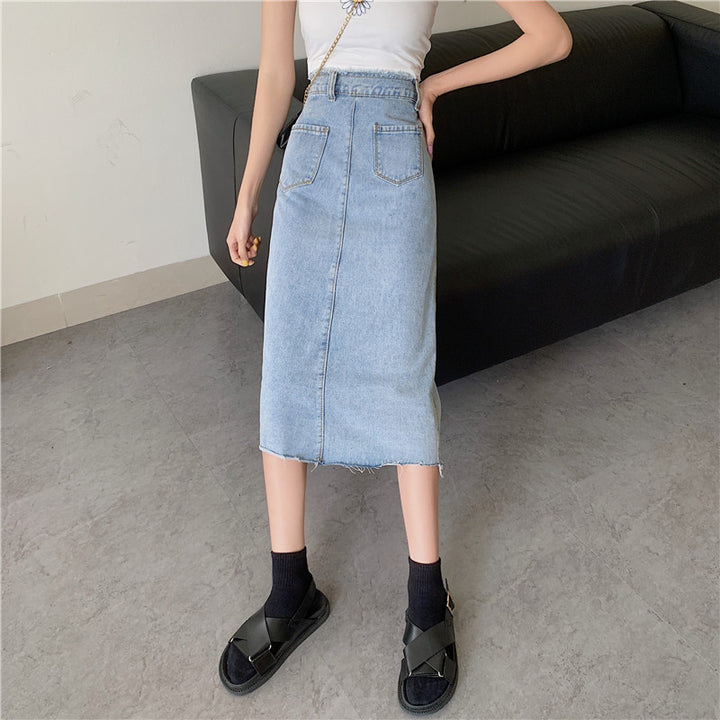 Jupe longue en denim pour femmes avec patte de boutonnage et franges Chic & Stil