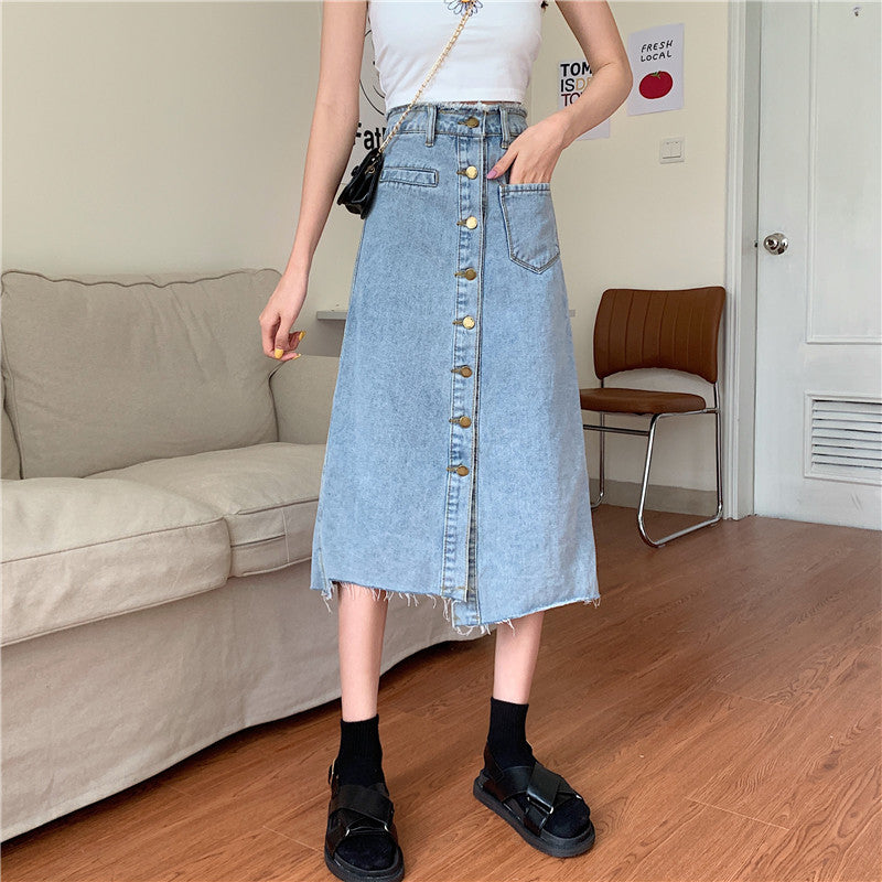 Jupe longue en denim pour femmes avec patte de boutonnage et franges Chic & Stil