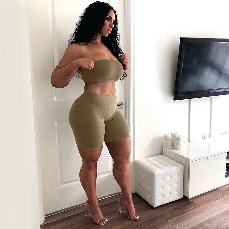 Women's Crop Top and Shorts Set with Elastic Waistband and Figure-Shaping Cut Lune London