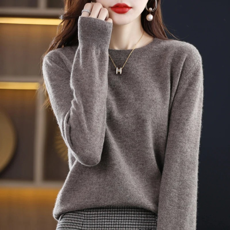 Lune London | Women's Cashmere Sweater Classic Round Neck Soft Stylish