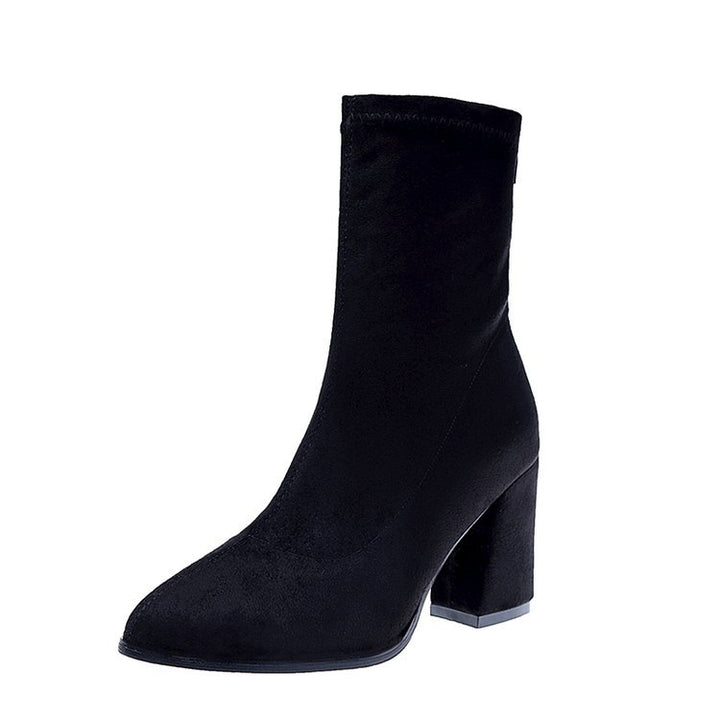 Elegant women's boots with a comfortable block heel Lune London