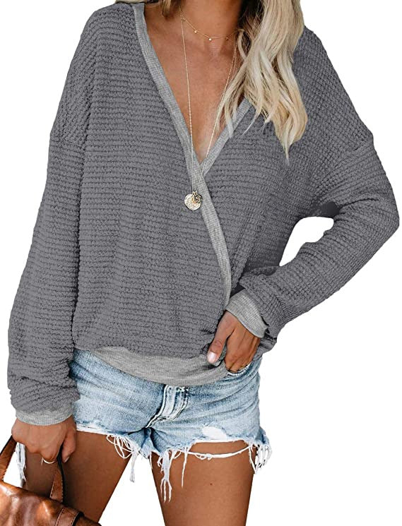 Casual women's sweater with deep V-neckline and relaxed fit Lune London