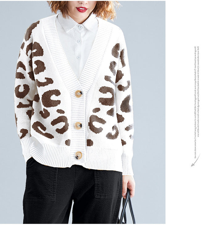 Cardigan en tricot large femme avec motif léopard et détails de boutons Chic & Stil