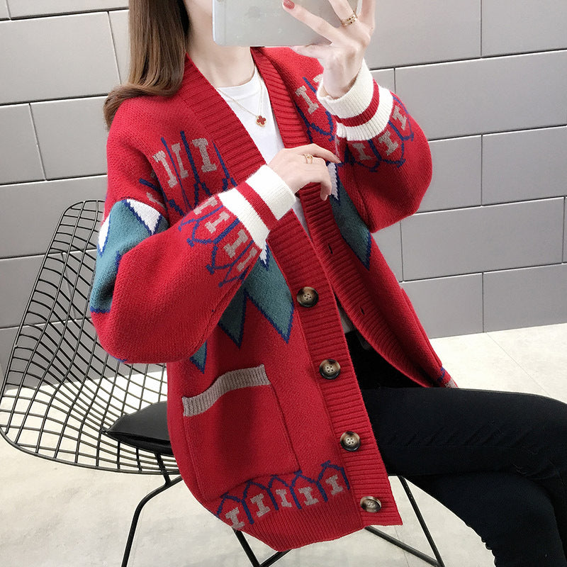Knitted pattern jacket for women with large pockets and button details Lune London