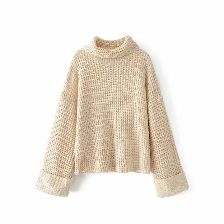 Thick knit sweater for women with casual turtleneck and raglan sleeves Lune London
