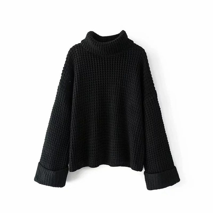 Thick knit sweater for women with casual turtleneck and raglan sleeves Lune London