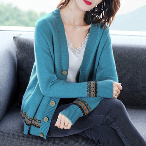 Knitted jacket for women with elegant button details and a trendy crochet trim Lune London
