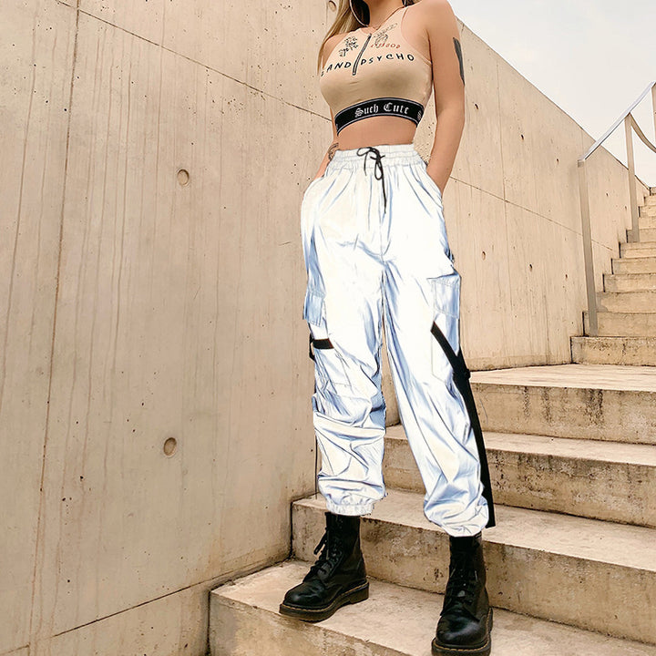 Women's cargo pants with practical pockets and adjustable waist Lune London