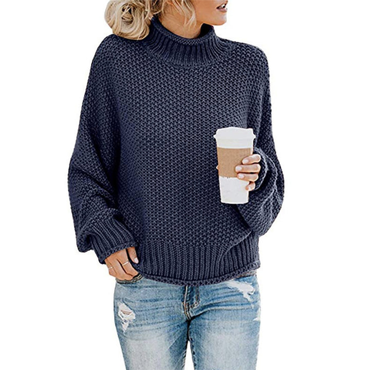 Knitted sweater for women with high collar and loose fit Chic und Stil