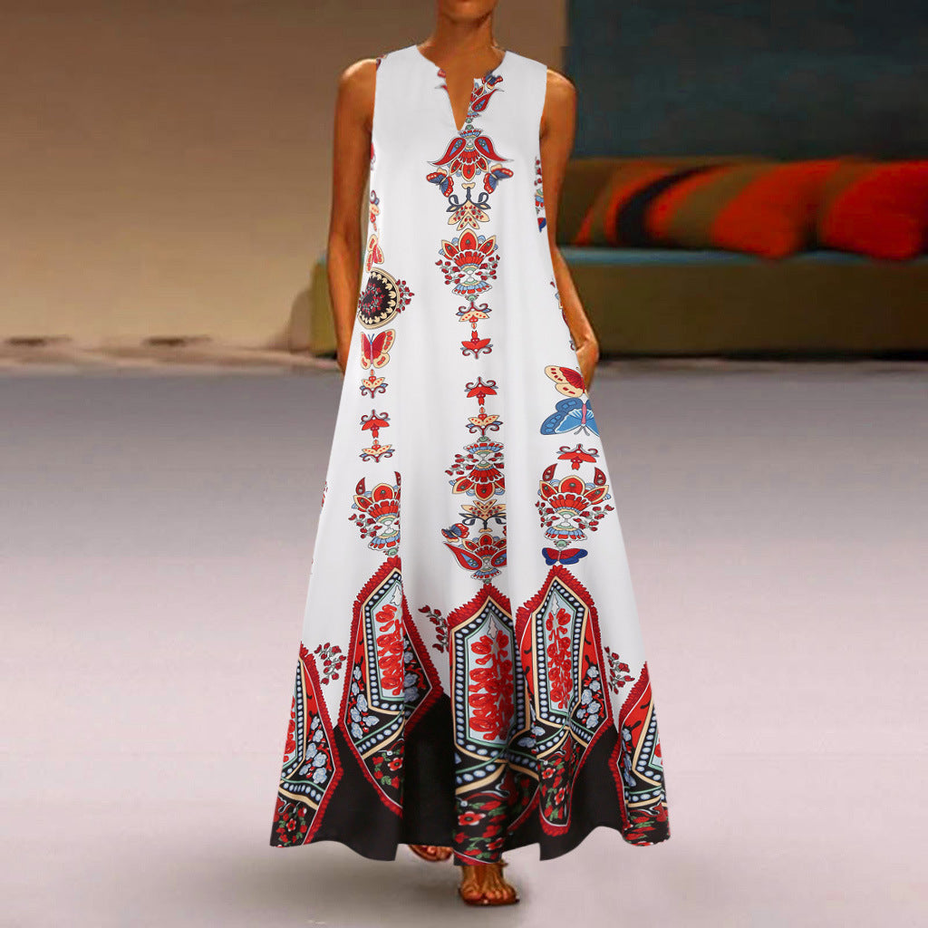 Women's maxi dress with floral design and flared hem Lune London