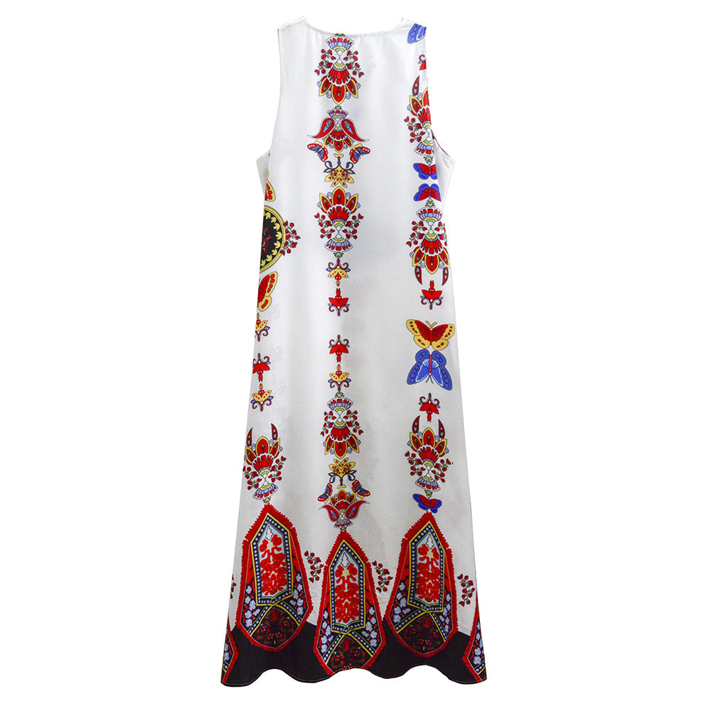 Women's maxi dress with floral design and flared hem Lune London