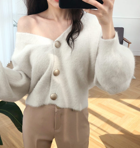 Ladies Soft cardigan with voluminous sleeves and elegant buttons Lune London