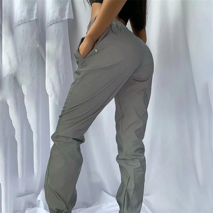 Pantalons décontractés pour femmes avec poches latérales et taille élastique Lune London