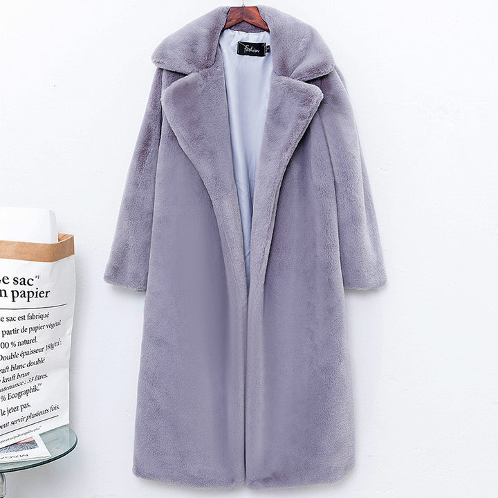 Ladies Elegant and Voluminous Faux Fur Coat with Wide Collar Lune London