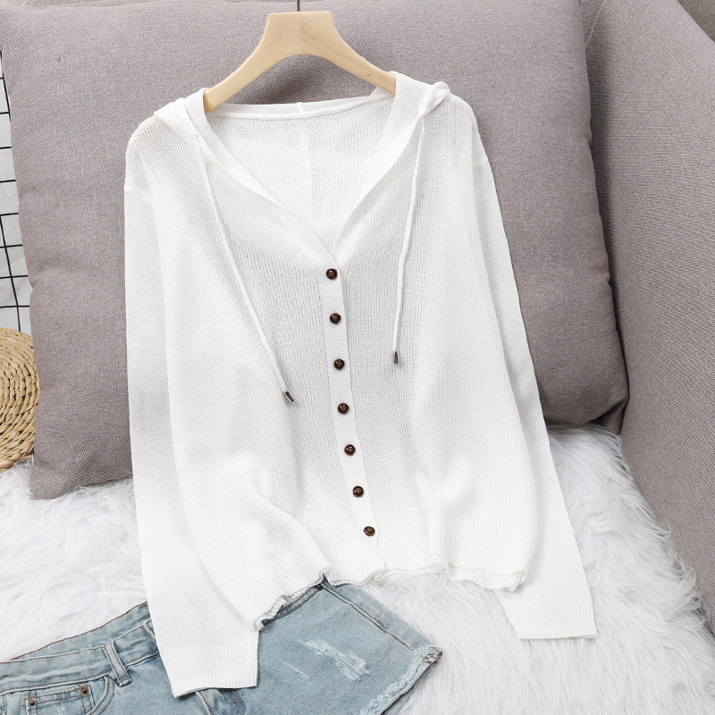 Lady cardigan with hood and elegant wooden buttons Lune London