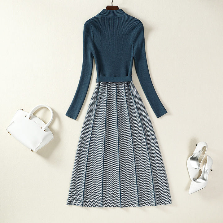 Robe en tricot pour femmes avec un haut texturé et une jupe fluide Chic & Stil