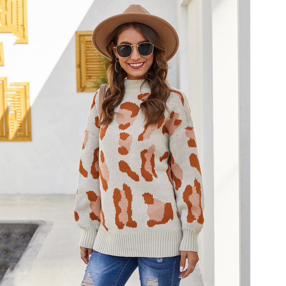 Pull tendance pour femmes avec un design animalier à la mode et un col montant Chic & Stil