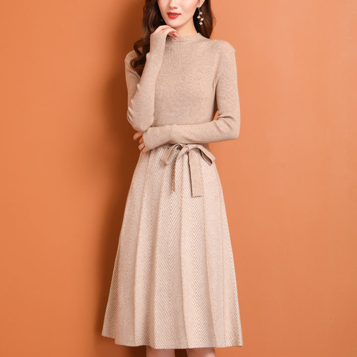 Robe en tricot pour femmes avec un haut texturé et une jupe fluide Chic & Stil