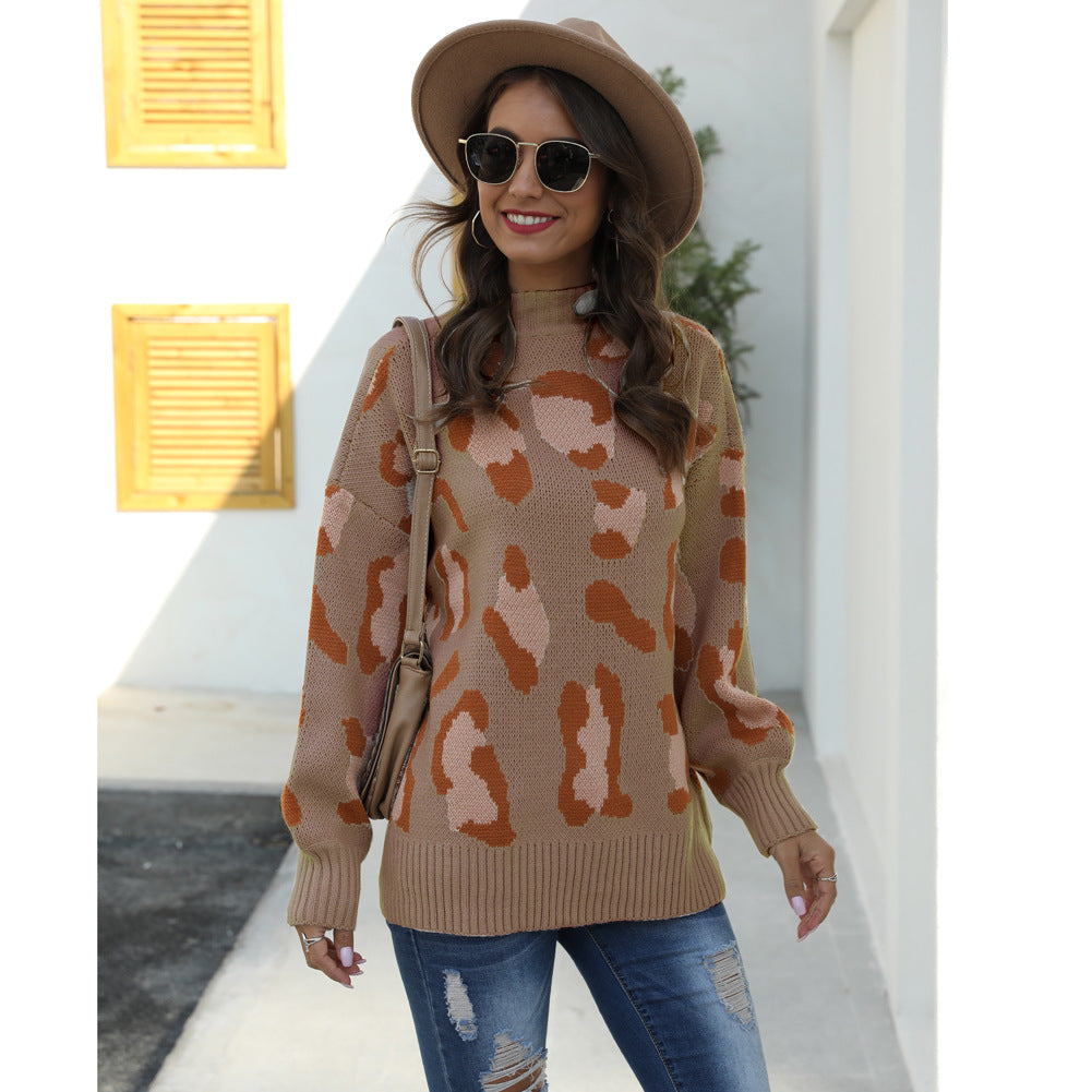 Pull tendance pour femmes avec un design animalier à la mode et un col montant Chic & Stil