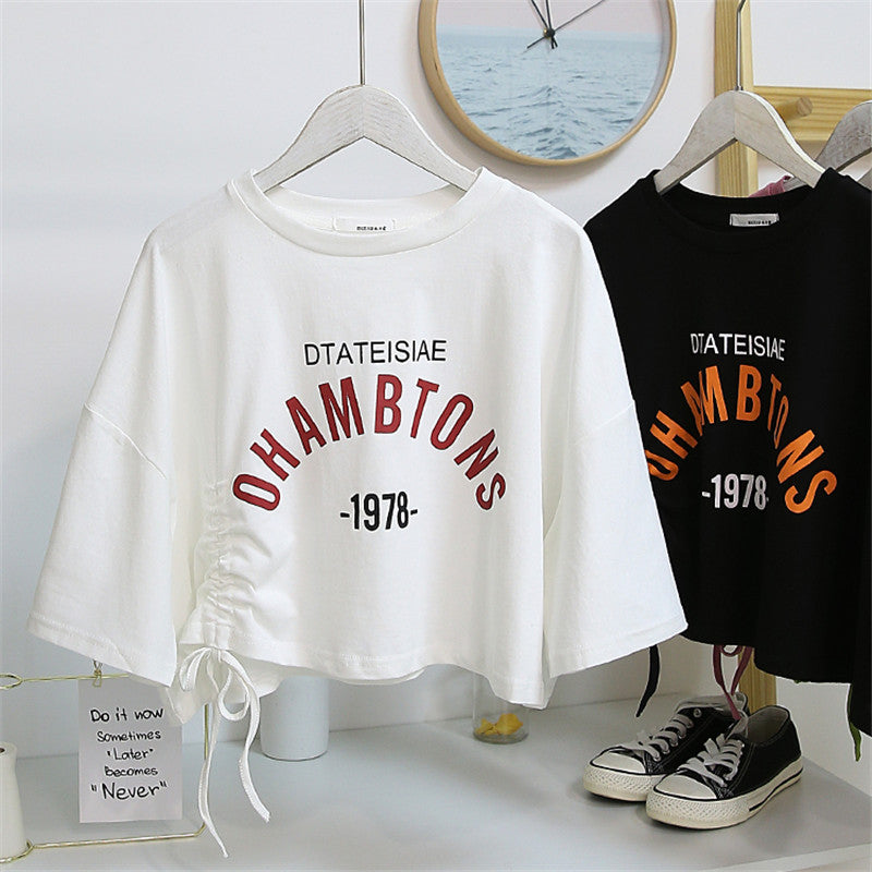 Women's cropped T-shirt with casual drawstring and creative lettering Lune London