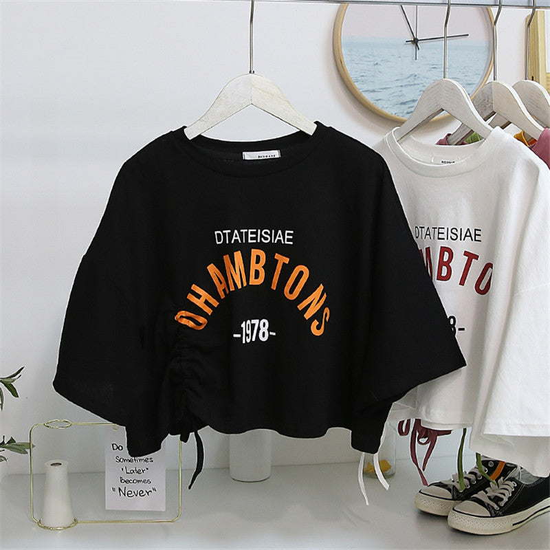 Women's cropped T-shirt with casual drawstring and creative lettering Lune London