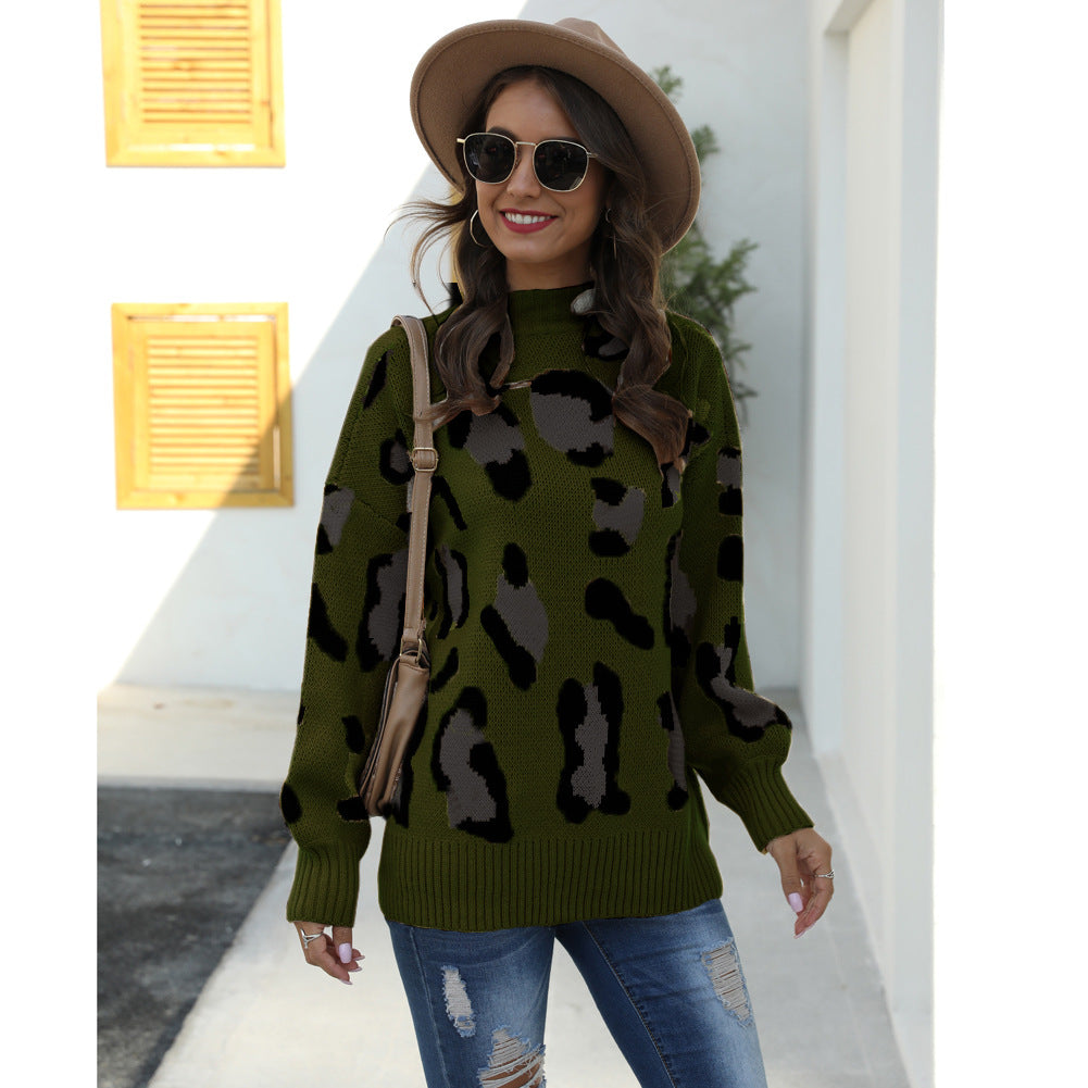 Pull tendance pour femmes avec un design animalier à la mode et un col montant Chic & Stil