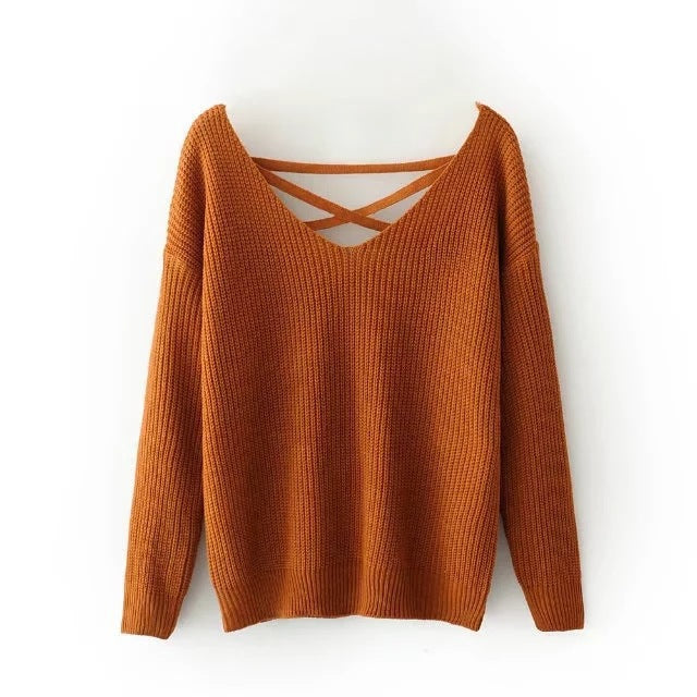 Pull femme décontracté avec décolleté en V profond et design croisé Lune London