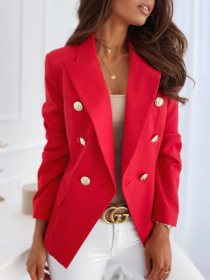 Blazer féminin à la mode, cintré avec double boutonnage et détails dorés Chic & Stil