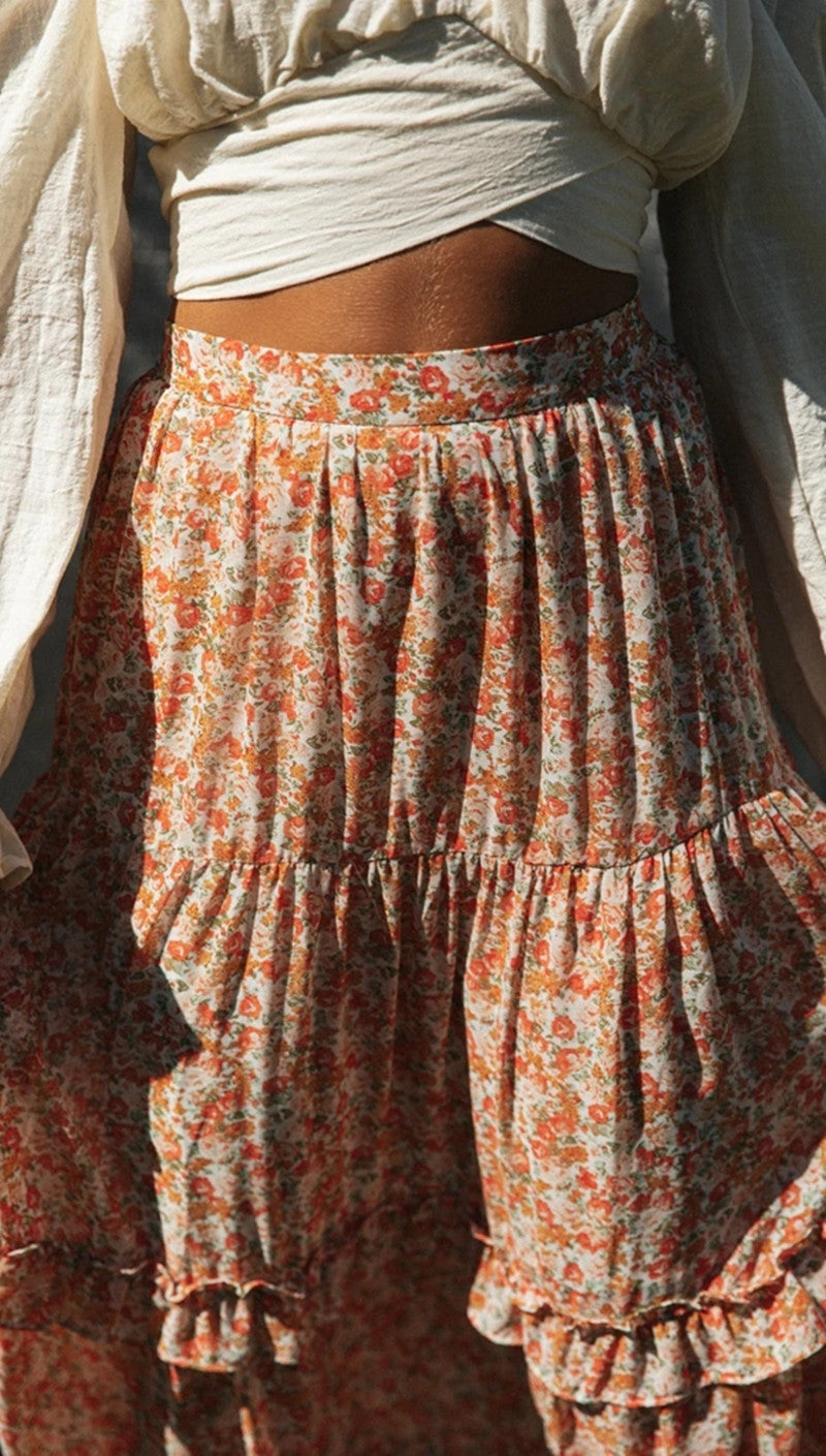 Jupe volumineuse pour femmes avec des motifs floraux et des détails en volants Chic & Stil