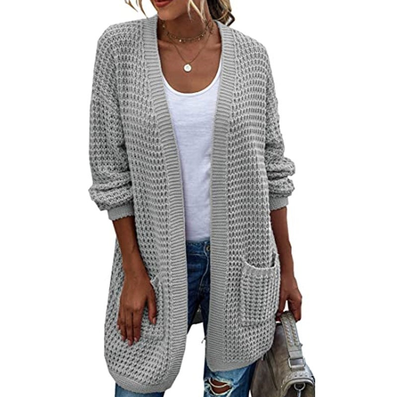 Thick knit cardigan for women with a relaxed fit and deep pockets Lune London