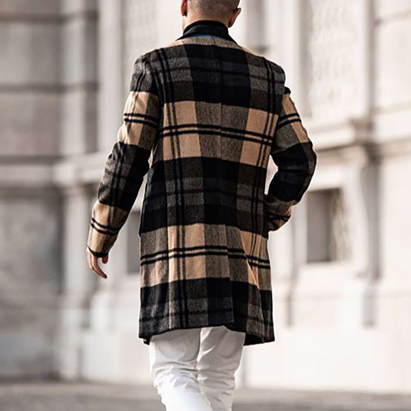 Classic checked coat for men in high-quality wool blend Lune London