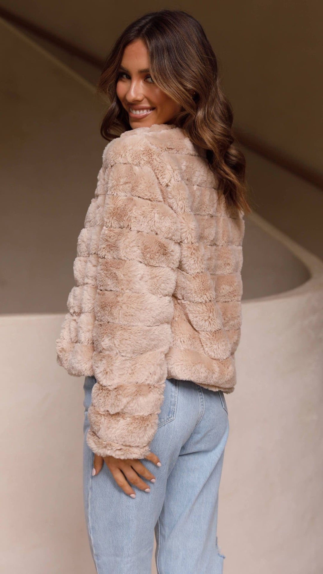 Lune London | Short Jacket - Structured Fit - Quilted Design - Open Front