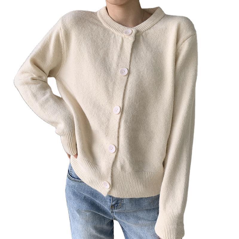 Cardigan doux pour femmes avec détails de boutons décoratifs Chic & Stil