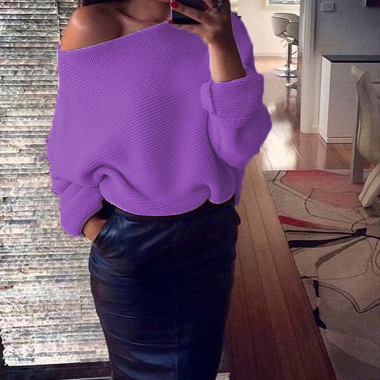 Chunky knit sweater for women with an off-shoulder design and a soft material Lune London