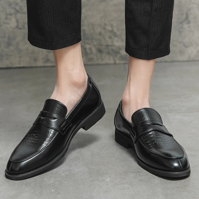 Lune London | Fashionable Shoes with Non-Slip Sole for More Comfort