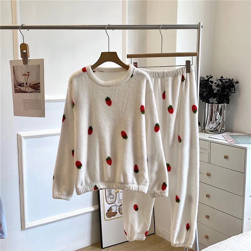Lune London | Fleece Comfort Pajamas - Soft, Warm and Comfortable in 7 Trendy Variants