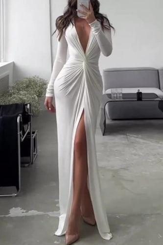 Lune London | Elegant dress with V-neck and pleated neckline