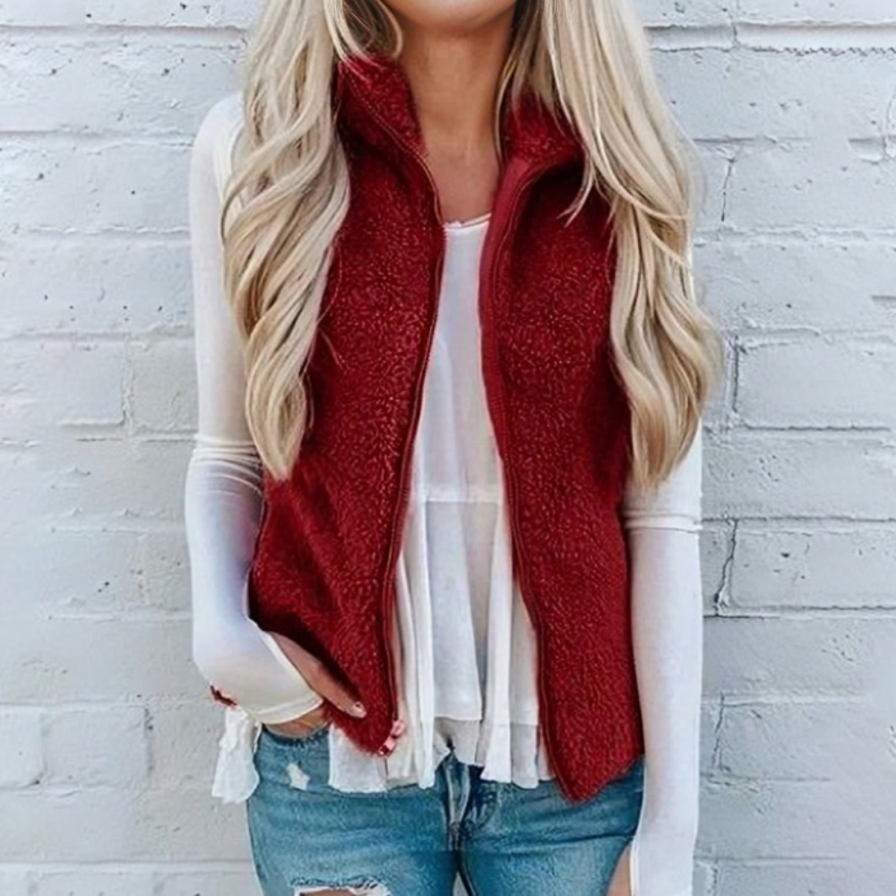 Lune London | Lightweight, cozy fleece vest for layering