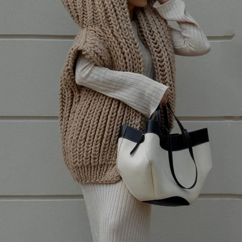 Lune London | Cozy oversized knitted hoodie sweater