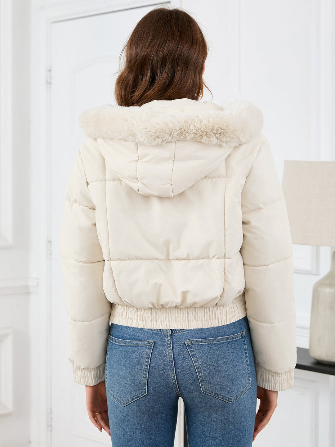 Chic und Stil | Cozy padded winter jacket with fur hood and pockets
